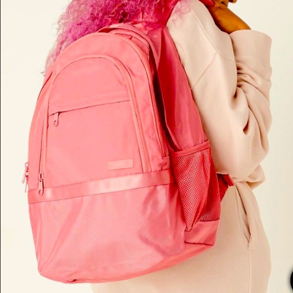 PINK VS BACKPACK NWT